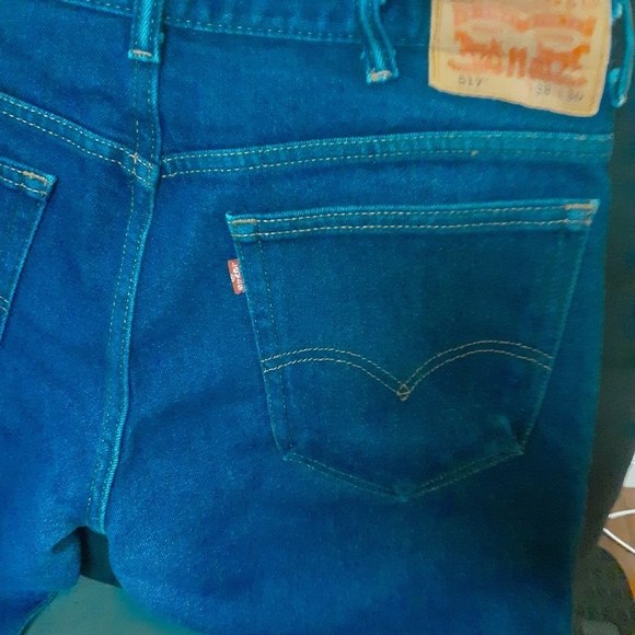 Mens Blue Levi Denim jeans - Picture 3 of 7